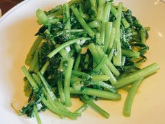 蒜蓉炒茼蒿-大牌大·传统杭帮菜(湖滨店)