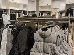 -H&M(鹏欣水游城店)