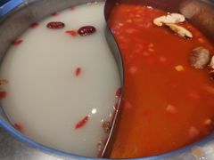 -马家斑.鲜鱼火锅(松湖万科店)