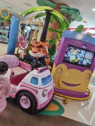 -纽西卡汽车小镇(大悦城店)