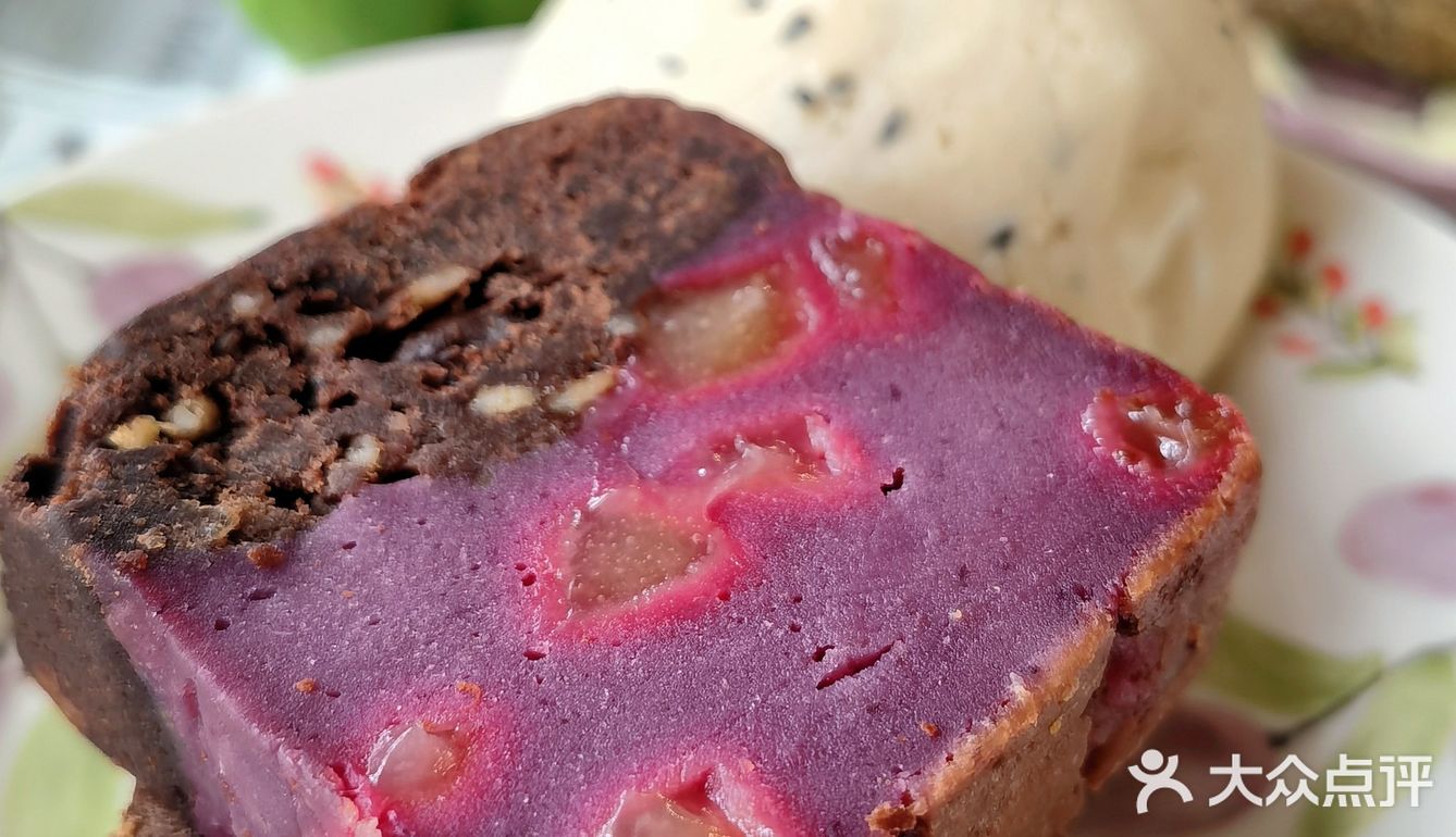 面包or蛋糕傻傻分不清楚？！好吃就是王道[强]