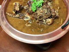 -虾弄弄海派小龙虾·牛羊蝎子火锅