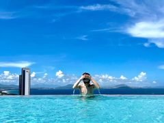 -瑰丽酒店·海吧·天际下午茶·现场DJ·天台酒吧