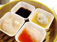 -新大咀港式茶餐厅(宝山万达店)