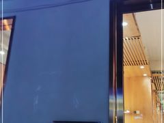 门面-围炉肉舍•炭烤活鳗•丹东海鲜烤肉(步行街店)