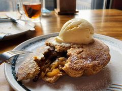 苹果派伴香草冰淇淋-SMOKI & CO(五大道店)