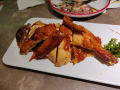 脆皮童子鸡-新白鹿餐厅(嘉兴八佰伴华府店)