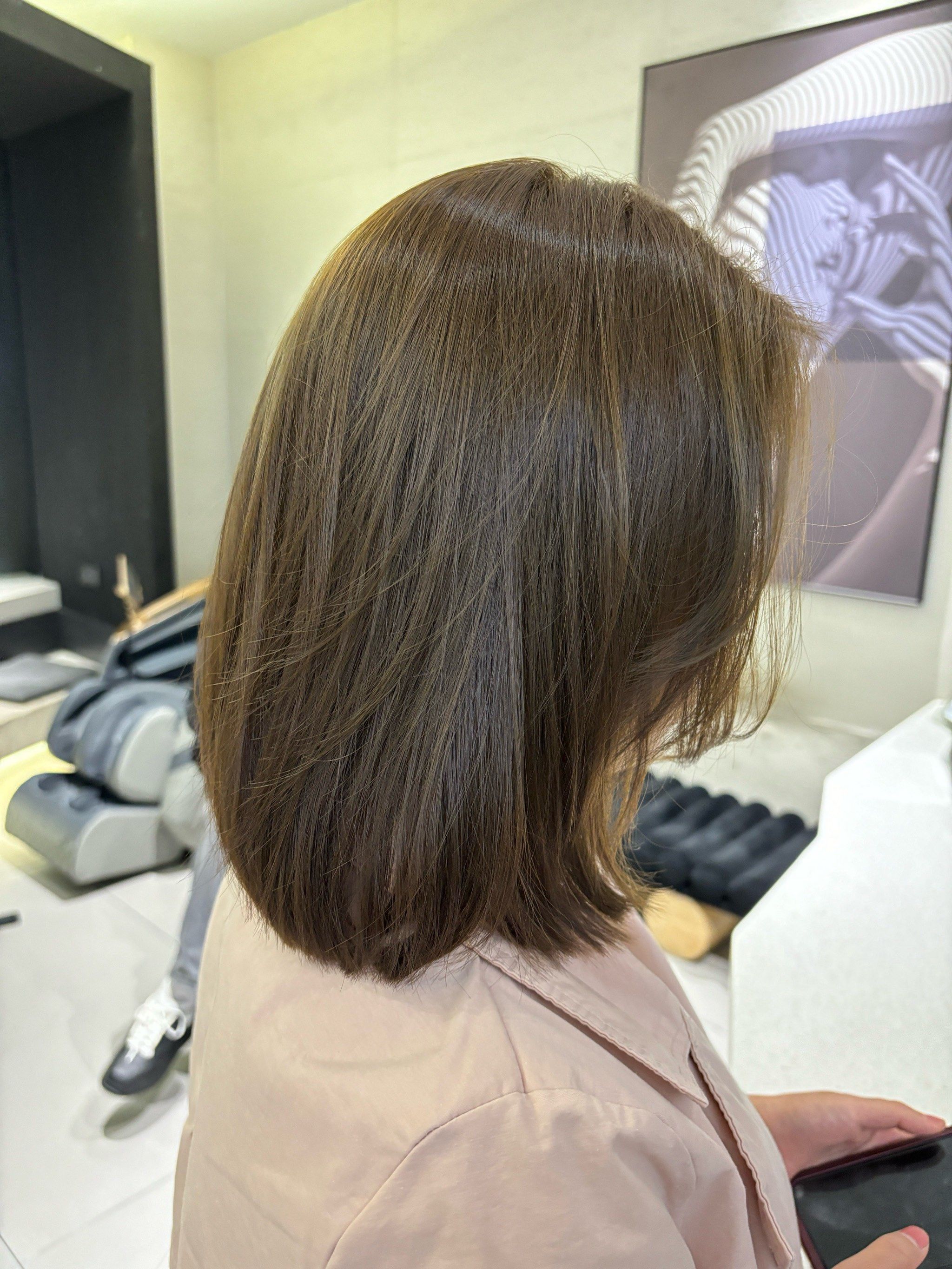 不退不漂亚麻冷棕色系,超级凸显气质#健康染发 #美发沙龙 #生活微潮色