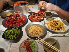 -巴厘龙虾·榜首油焖大虾(音乐学院·沿江酒馆店)