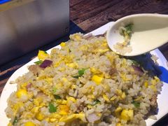 蛋炒饭-三个蒙古大叔羊肉串(大宁店)