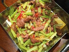 -唐师傅湘西名菜馆(武陵路店)