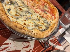 双拼披萨-Primo·丽莫意大利窑烤披萨