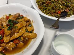 -三湘四水正宗湘菜(君峰路店)