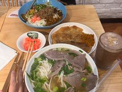 遵义羊肉粉-贵凤凰贵州米粉(望京店)