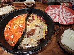-憨铁匠火锅(红山6979店)