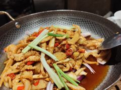 -湘力力小院·鱼汤泡饭(枫林路店)