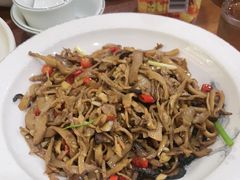 -湖南人家湘菜馆(镇江路店)