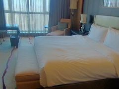 -天津京基皇冠假日酒店