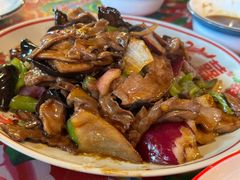 -闯关东东北农家菜(崂山石老人店)