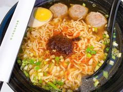 葱烧肉燥鸡蛋丸子汤面-813芭依珊 BAESAn(汇港购物中心店)