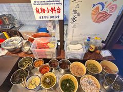 -丽丽三鲜螺蛳粉(田林路店)