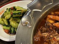 -胖哥俩肉蟹煲(华贸店)