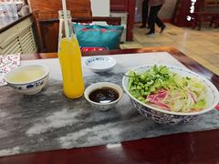 -海碗居老北京炸酱面(增光路店)
