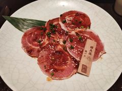 -山川小町·极番烧肉(新地假日广场店)
