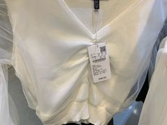 -URBAN REVIVO(济南领秀城贵和购物中心店)