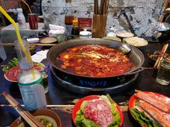 -四小区火锅·巷子里的重庆火锅(花照壁店)