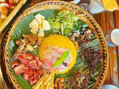 -老滇山寨•云南特色菜•地方菜•民族风情歌舞表演(金碧店)