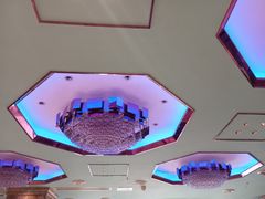 -萧邦音乐会所KTV(向西店)