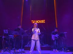 -TZ House音乐现场(来福士中心店)