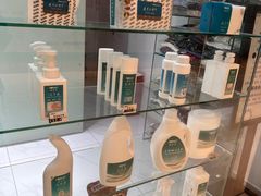 -福奈特洗衣洗鞋(杭州东站万象汇店)
