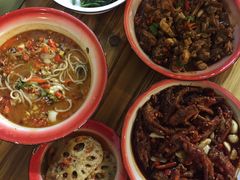 -老三样·美食研究中心(世贸路店)