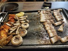 -香猪坊韩国烤肉专属门店(魏公村店)