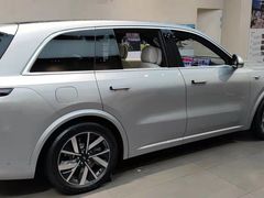-理想汽车(世纪汇店)