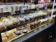 面包甜点陈列柜-多乐之日(和平伊势丹店)