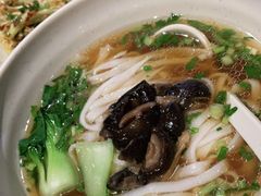 -湘人龙记老长沙米粉(华普国际大厦店)