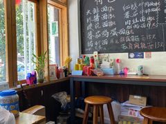 靠窗位-优壹佳·延边朝鲜族料理(中山北路店)