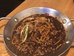 炸酱拉面-富乐满韩国正宗炸鸡韩国料理(虹泉路店)