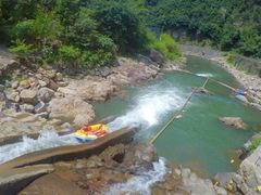 -安吉龙王山峡谷漂流