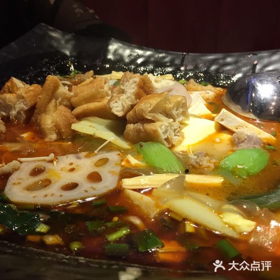 红红串串香(劳动店)