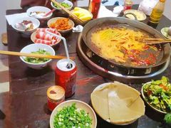 -四小区火锅·巷子里的重庆火锅(花照壁店)