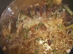 -忆乡情铁锅炖鱼饭店(延庆店)
