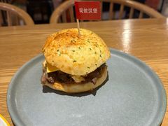 -必胜客(百联又一城店)