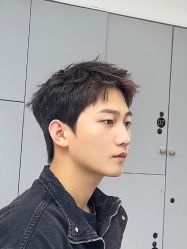 -海文先生国潮烫染男士理发馆