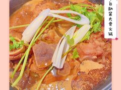 -运气牛自助酱大骨火锅(南京东路店)