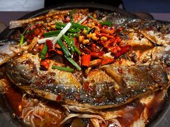 -鸣记脆皮烤鱼·海鲜烤鱼(三八广场店)