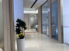 -柏乐口腔医院·舒适化无痛种植牙中心(东盟商务区院)